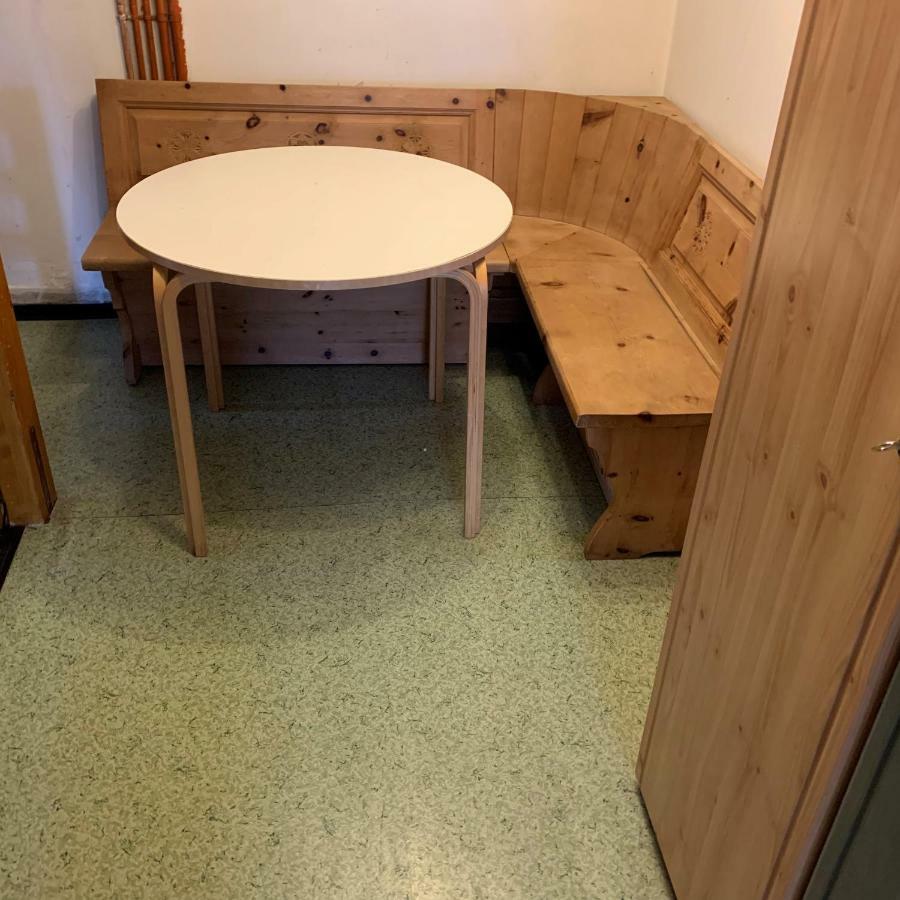 Stadtrand Winterthur Apartamento Wiesendangen Exterior foto